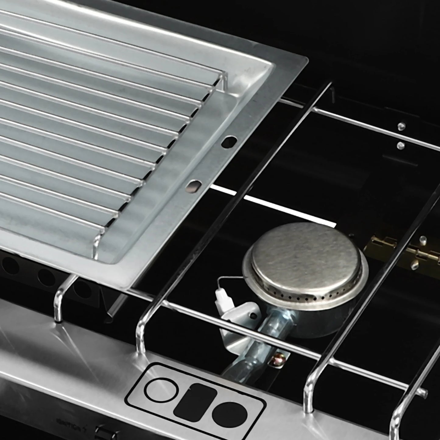 Portable Camping Stove with Griddle 3 Burner Propane Gas Stove Adjustable Windshield Folding for camping, barbecues, parties